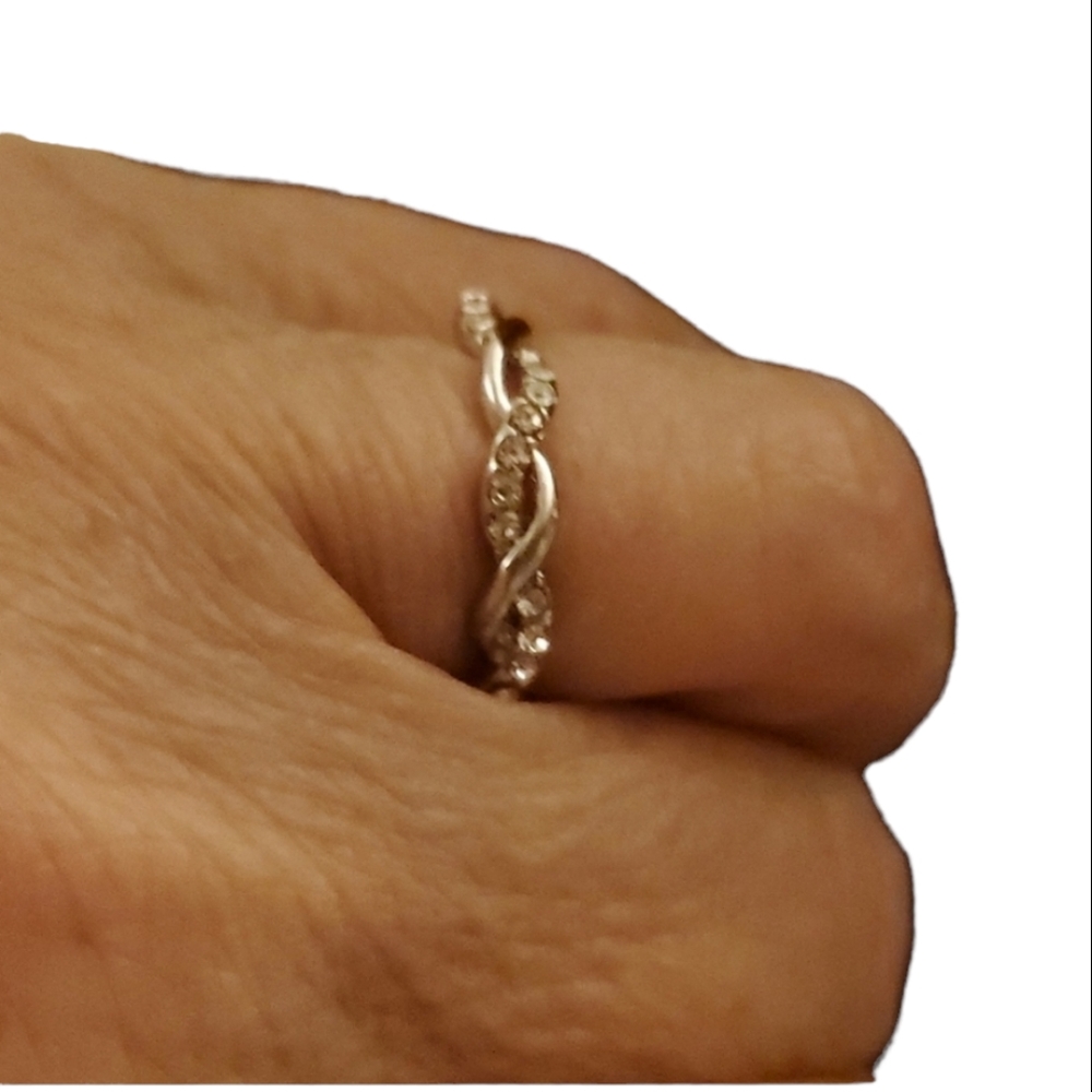 Silver Twisted Ring Sterling Silverplated with CZs Size 6